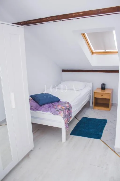 ekskluzivna nekretnina u crikvenici: 602 m², bazen, 7 apartmana, 250 m od mora - slika 43