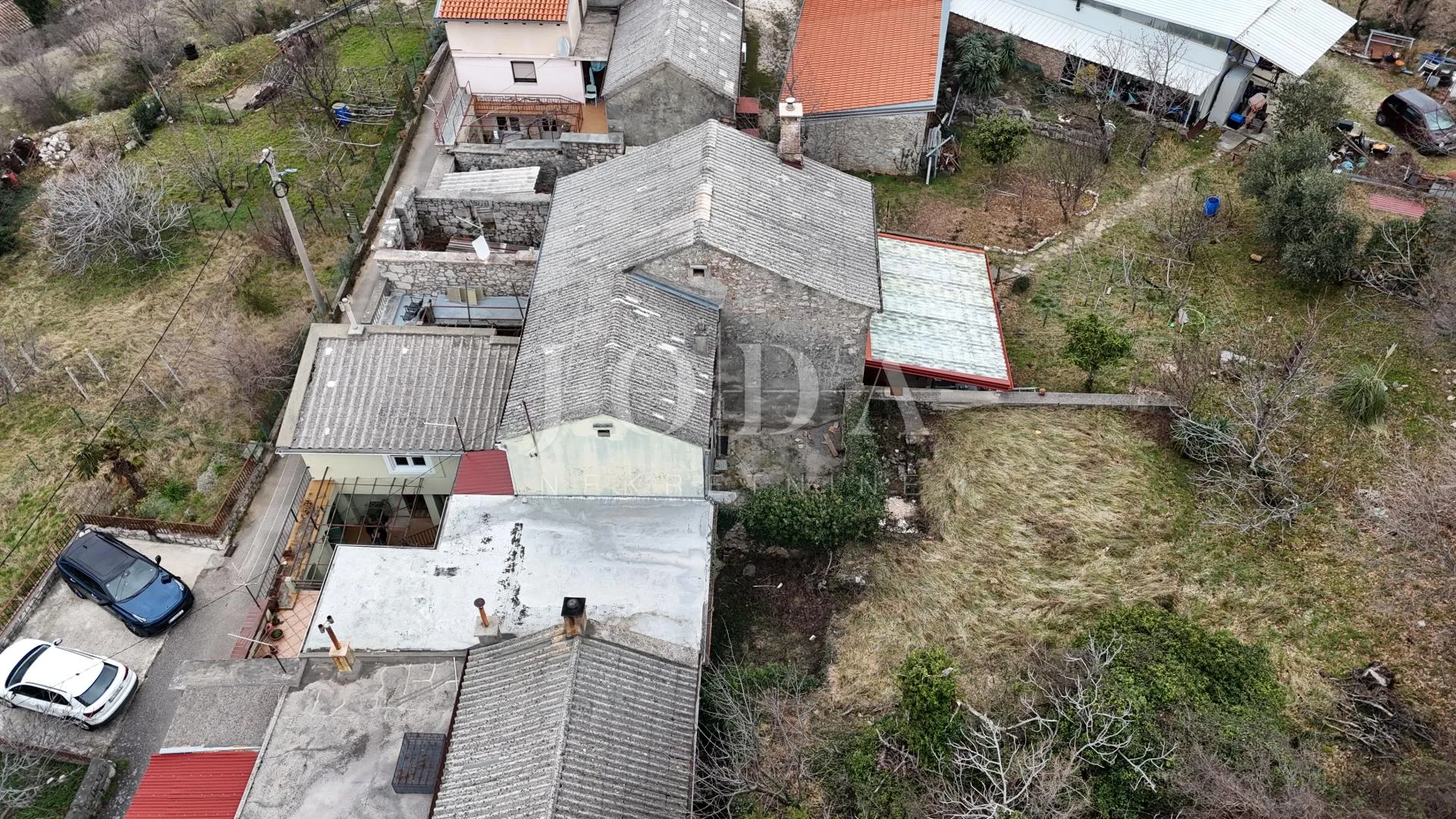 kuća s investicijskim potencijalom | zaleđe crikvenice - slika 35