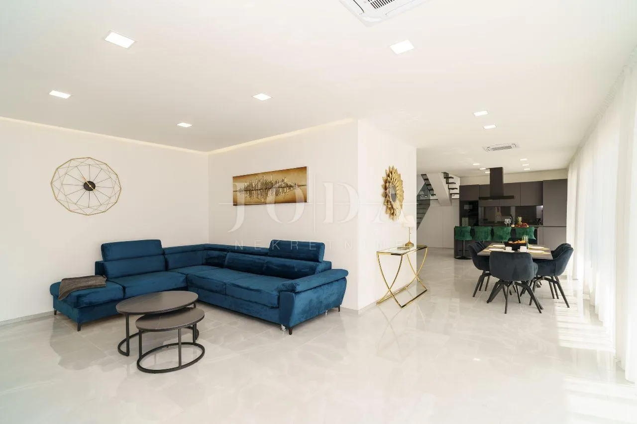 bribir moderna villa s bazenom i pogledom na more - slika 21
