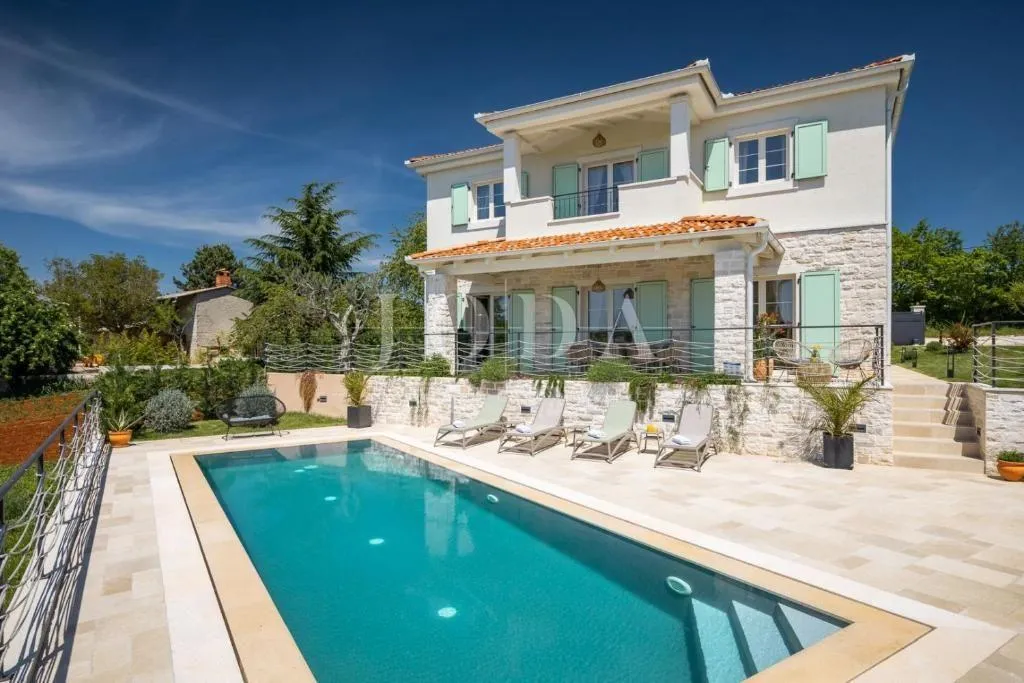 višnjan, prekrasna istarska villa s pogledom na prirodu - slika 2