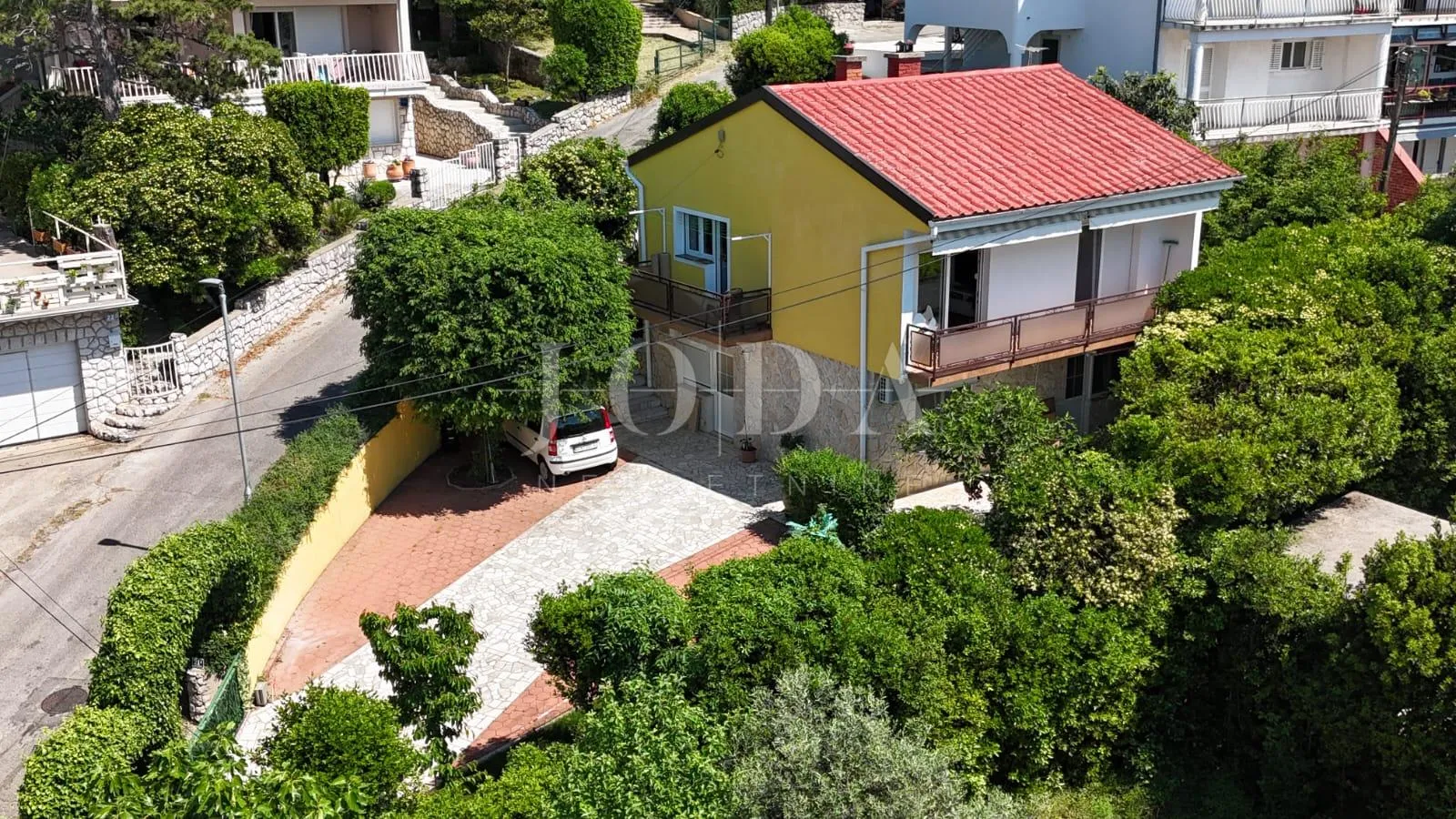 kuća sa 3 jedinice 200m od mora - slika 2