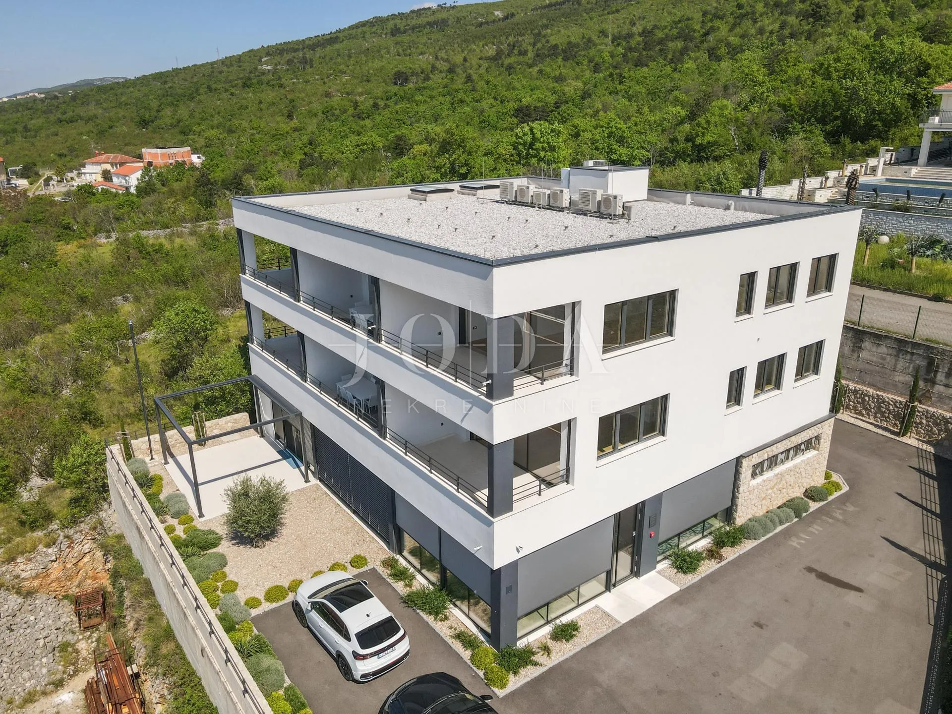 selce, novogradnja, dvoetažni stan - slika 19