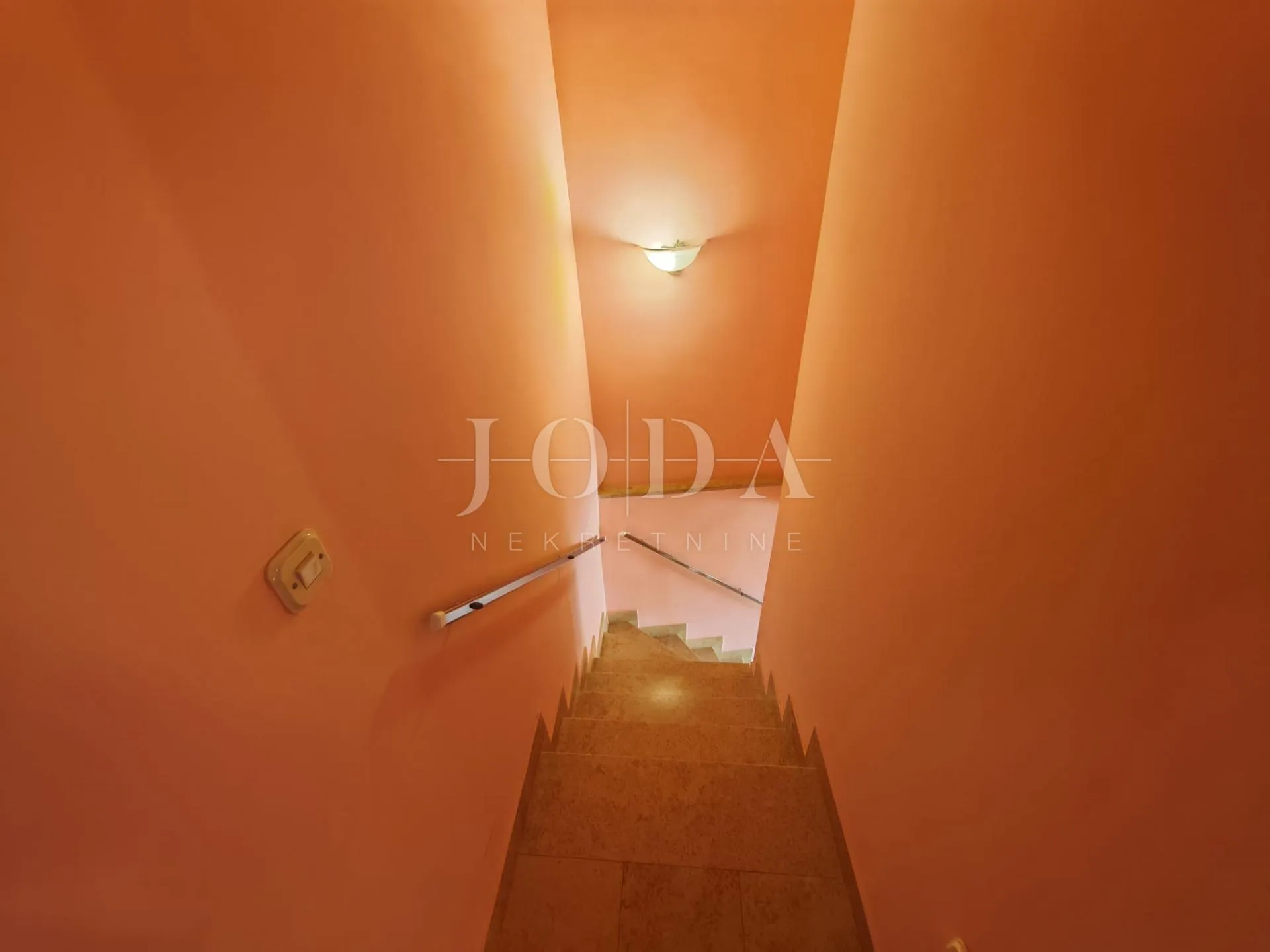 kuća 150m od mora - slika 9