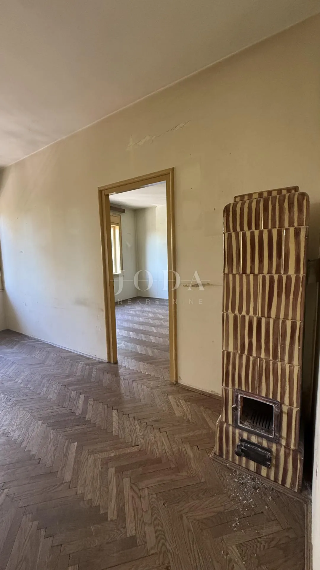 zagreb, na odličnoj lokaciji-trosoban stan s dva balkona 77m2 - slika 11