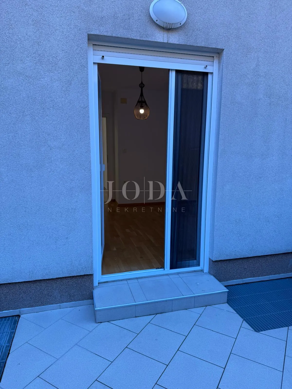 sušačka draga - stan u novijoj gradnji - slika 16
