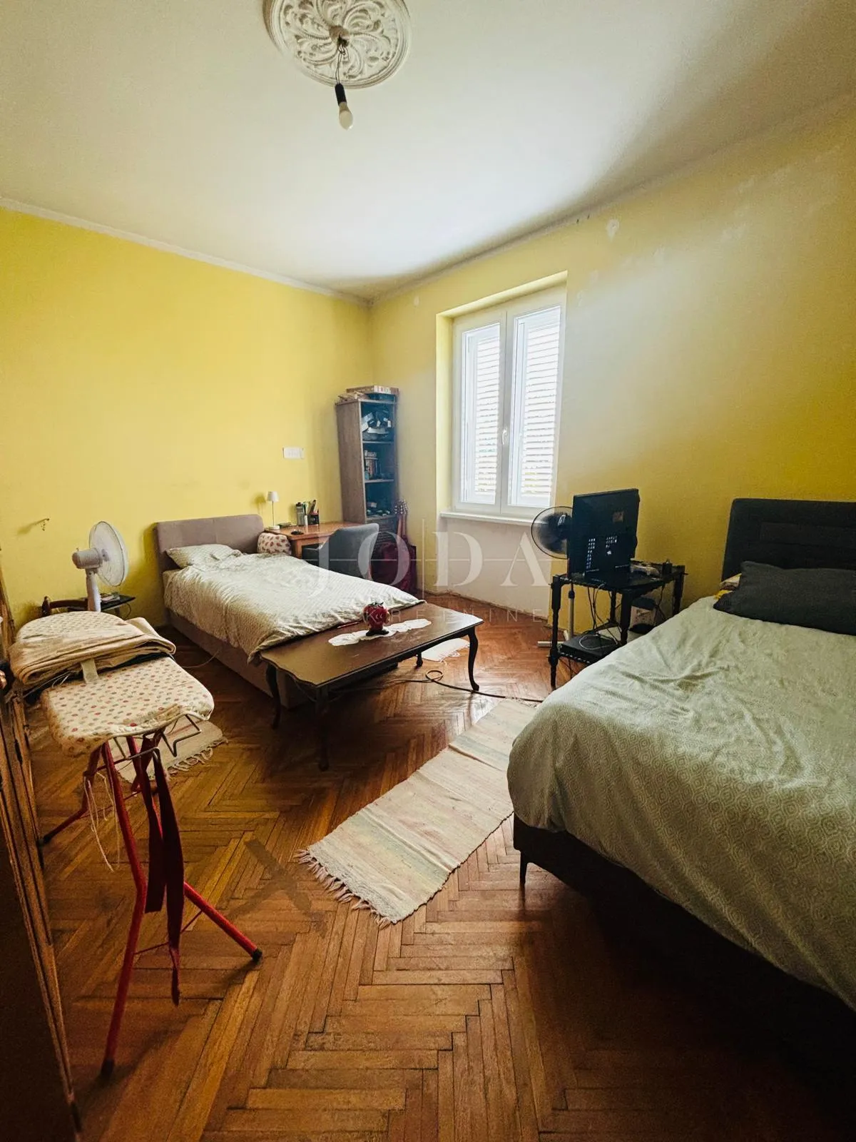 turnić, dvosobni stan sa vrtom i garsonijerom - slika 8