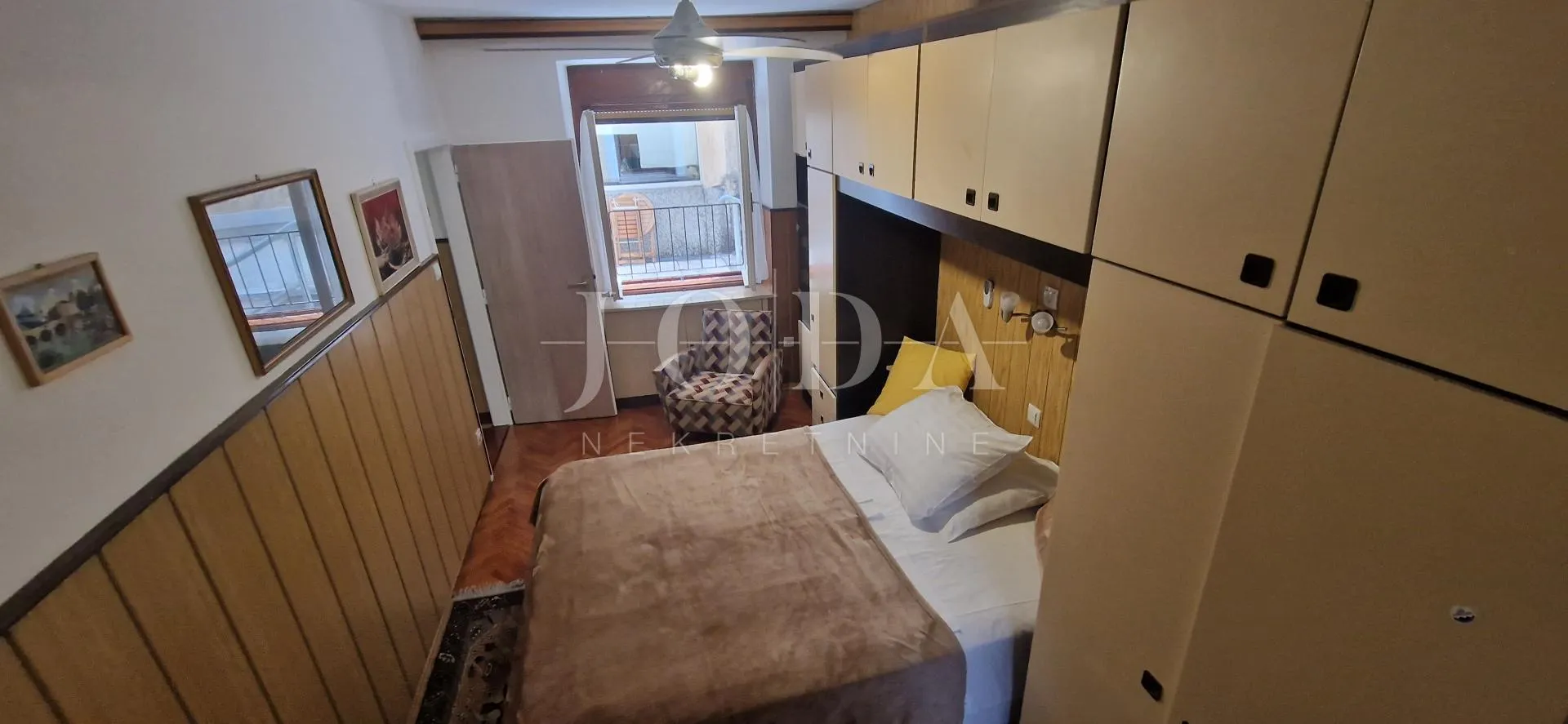 crikvenica, kuća u centru sa uhodanim turističkim poslovanjem - slika 5