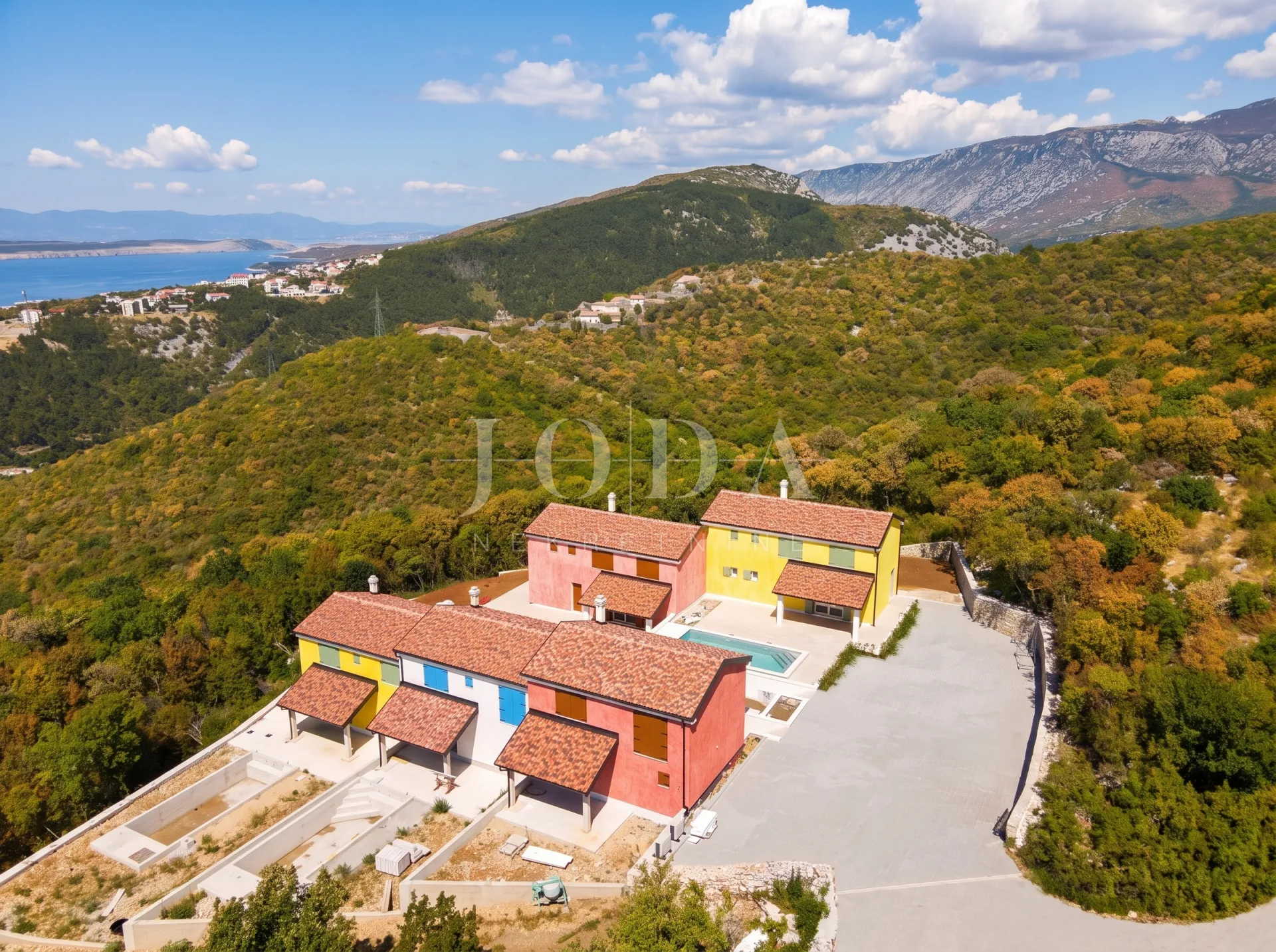 kuća novogradnja crikvenica sa bazenom - slika 37