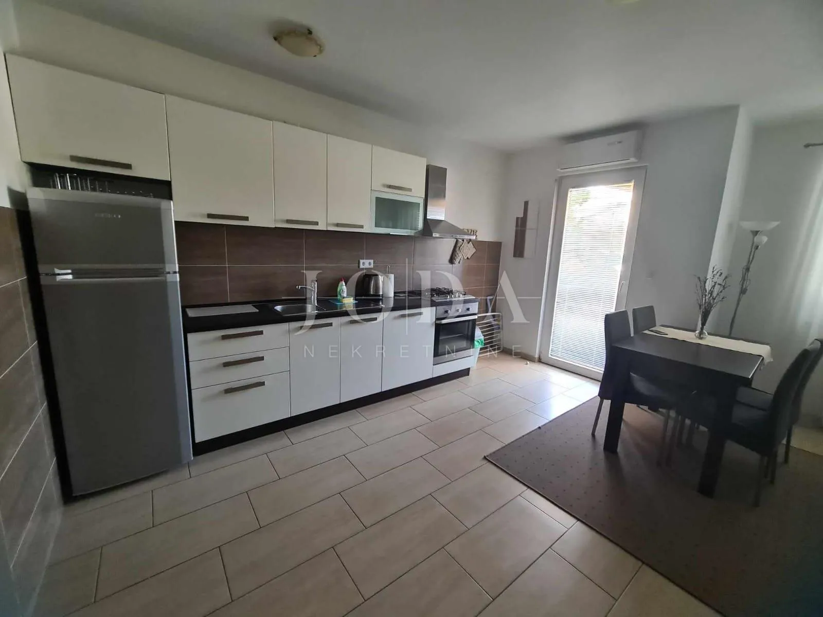 apartman 200m od mora na pagu - slika 11