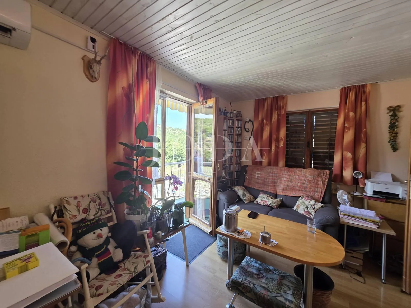 kuća sa 3 stambene jedinice - slika 16