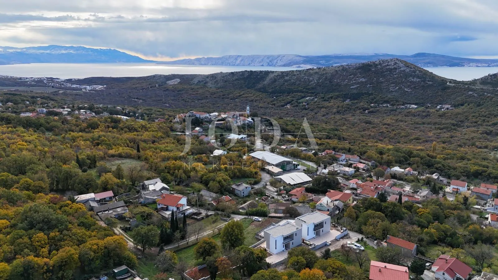 bribir moderna villa s bazenom i pogledom na more - slika 11