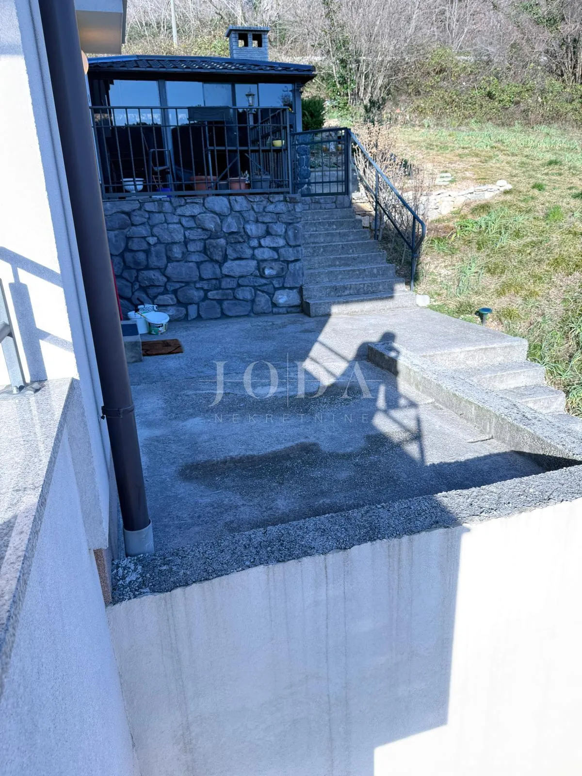 sušačka draga - stan u novijoj gradnji - slika 18