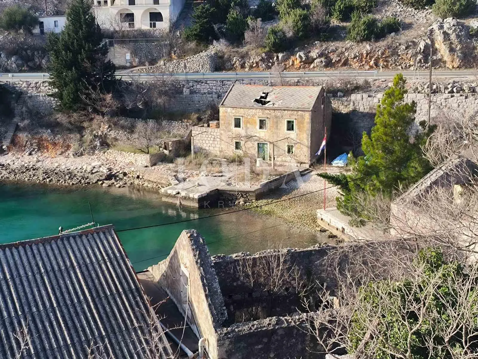 barić draga, kamena kuća za adaptaciju prvi red do mora - slika 3