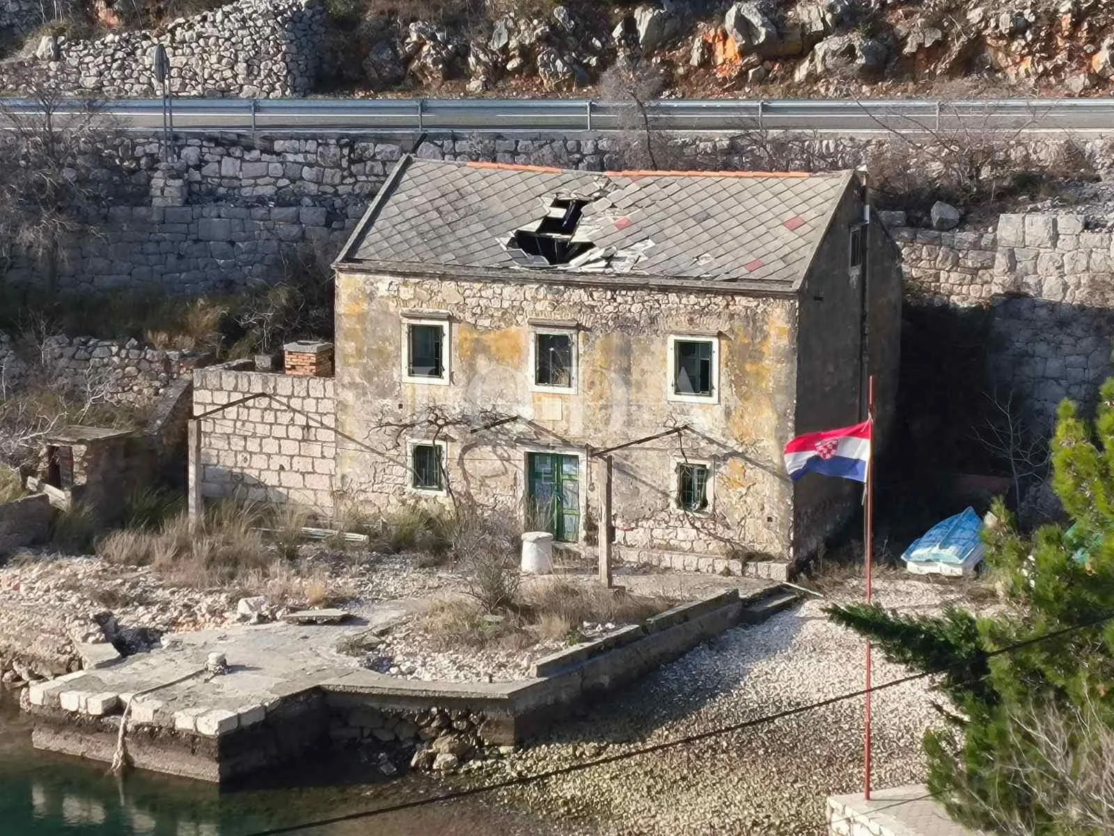 barić draga, kamena kuća za adaptaciju prvi red do mora - slika 17