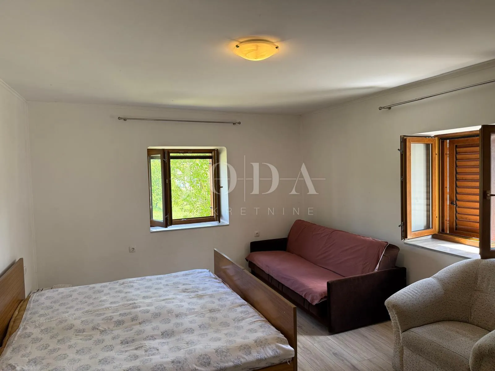 samostojeća prizemnica na mirnoj lokaciji s dodatnim objektom od 20 m² - slika 14