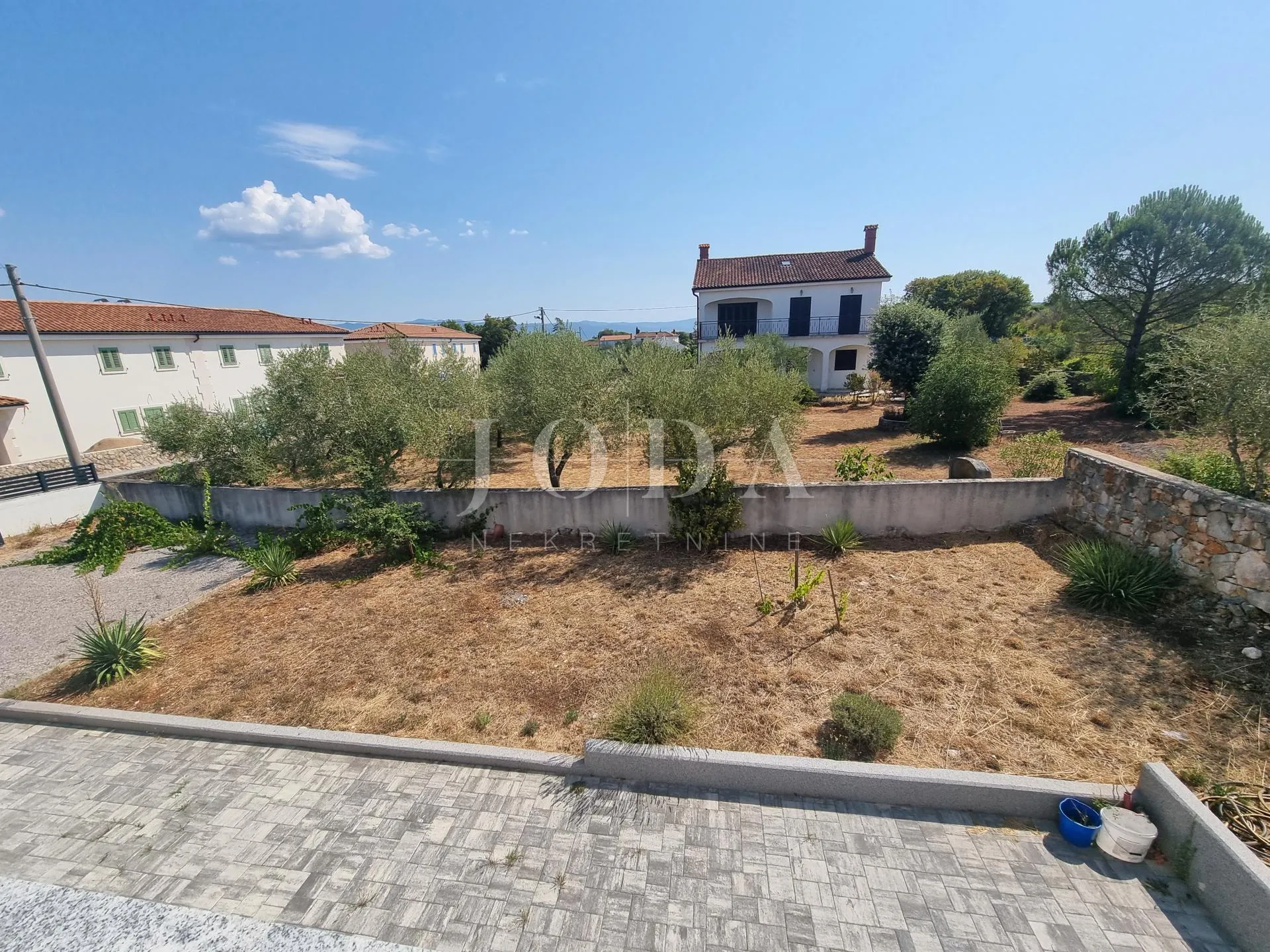 moderna novogradnja u središtu otoka krka - slika 20