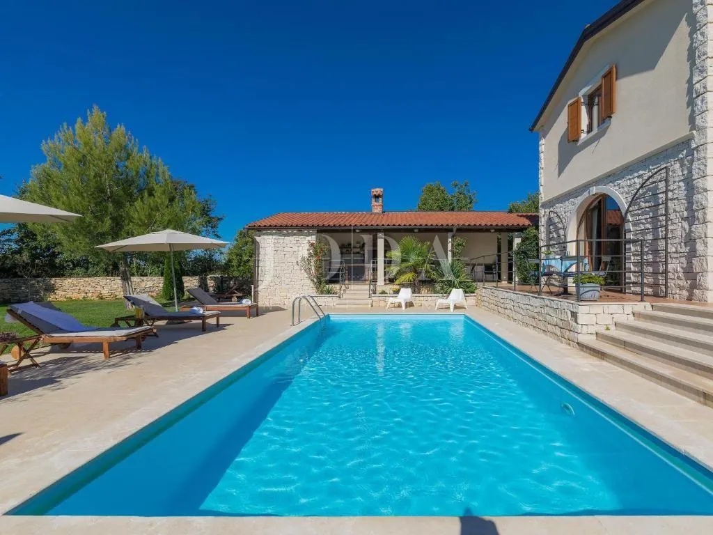 svetvinčenat, okolica, prekrasna villa sa bazenom - slika 9