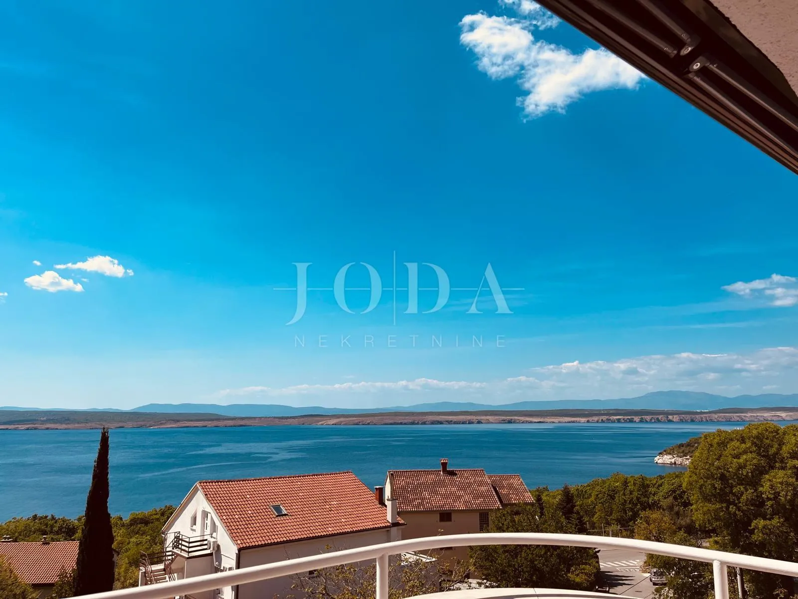 dramalj - dvoetažni apartman s pogledom na more - slika 2