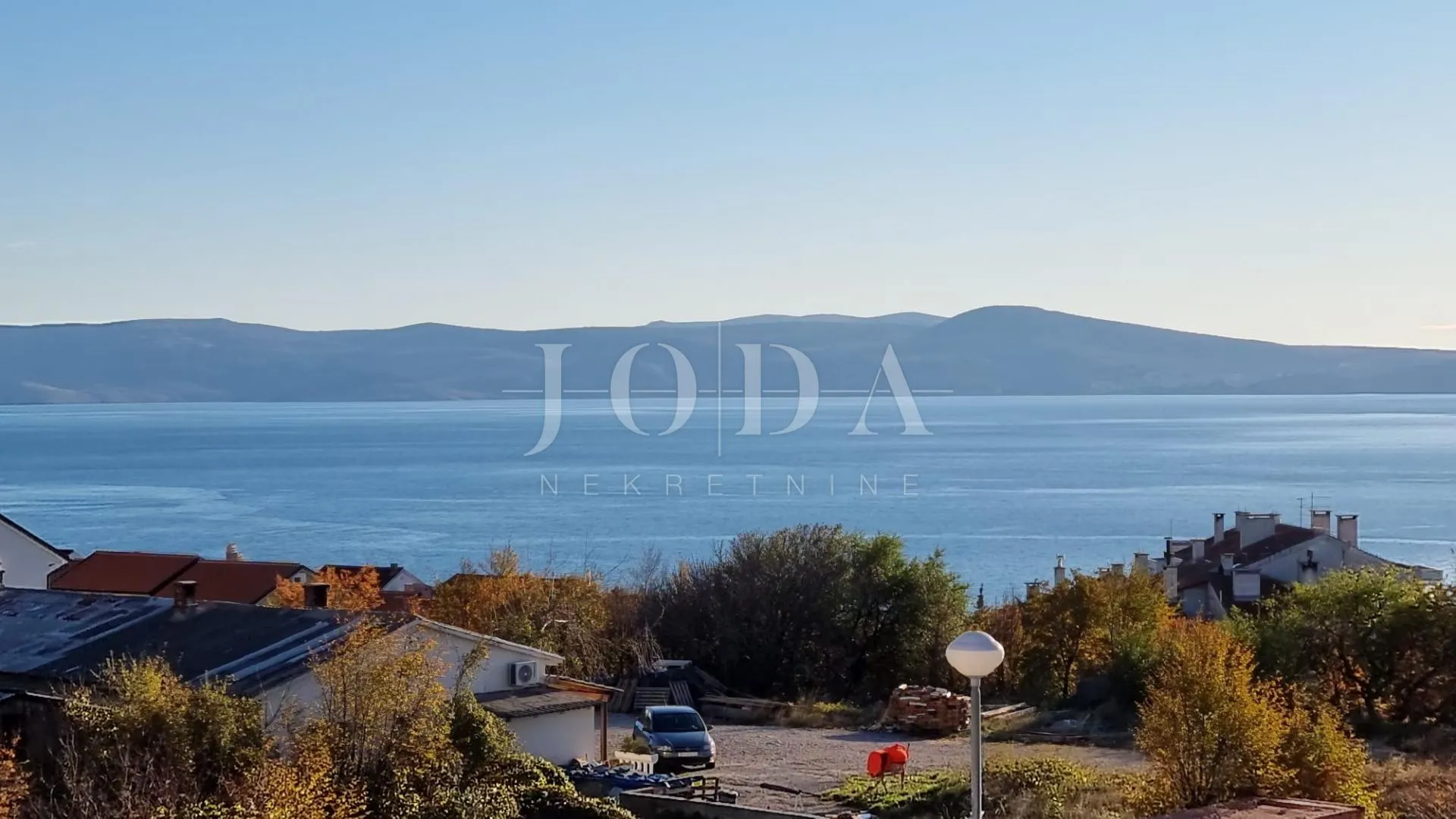 crikvenica kuća novogradnja sa 4 garaže - slika 8