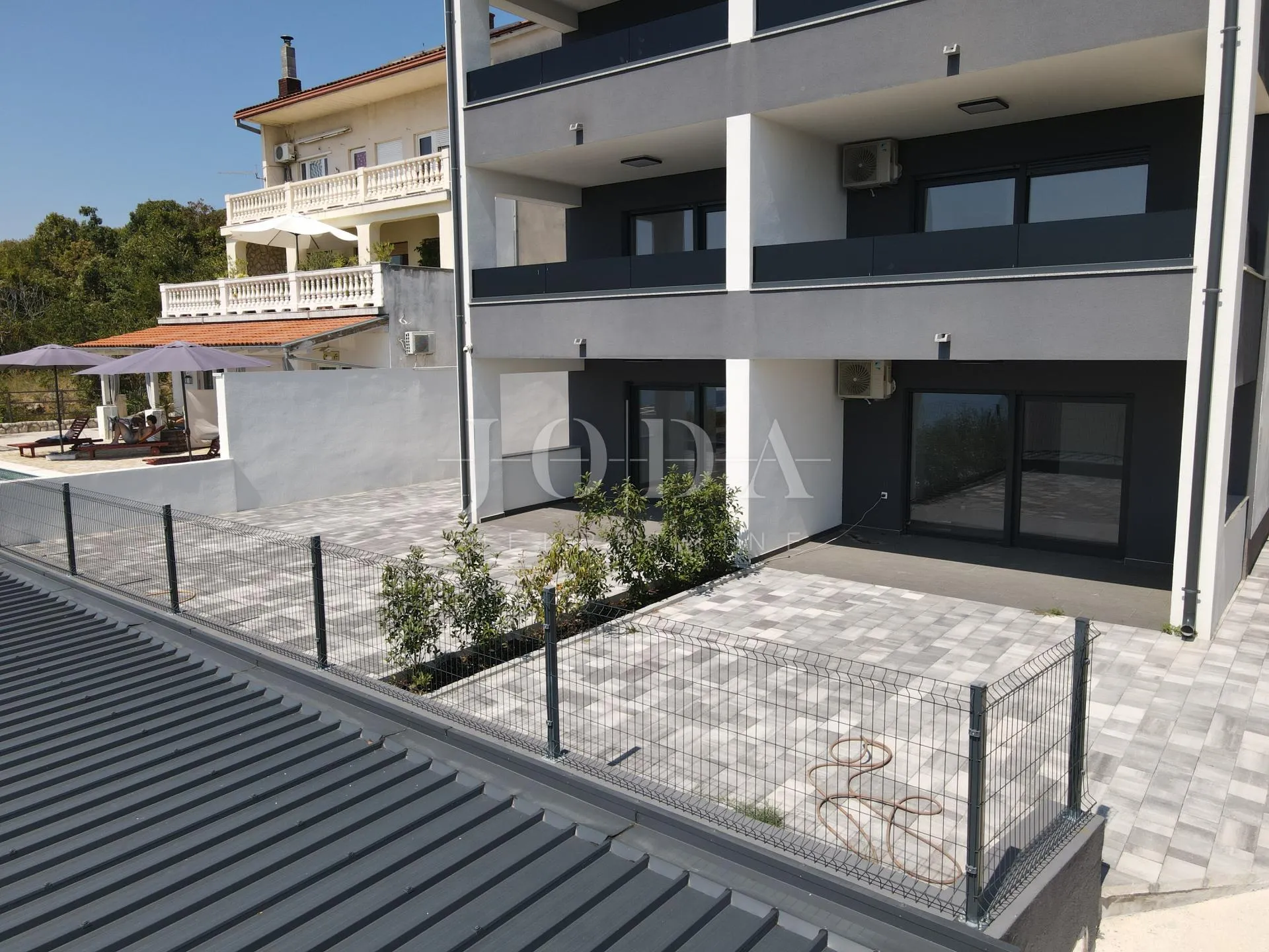 dramalj dvoetažni apartman u novogradnji - slika 2