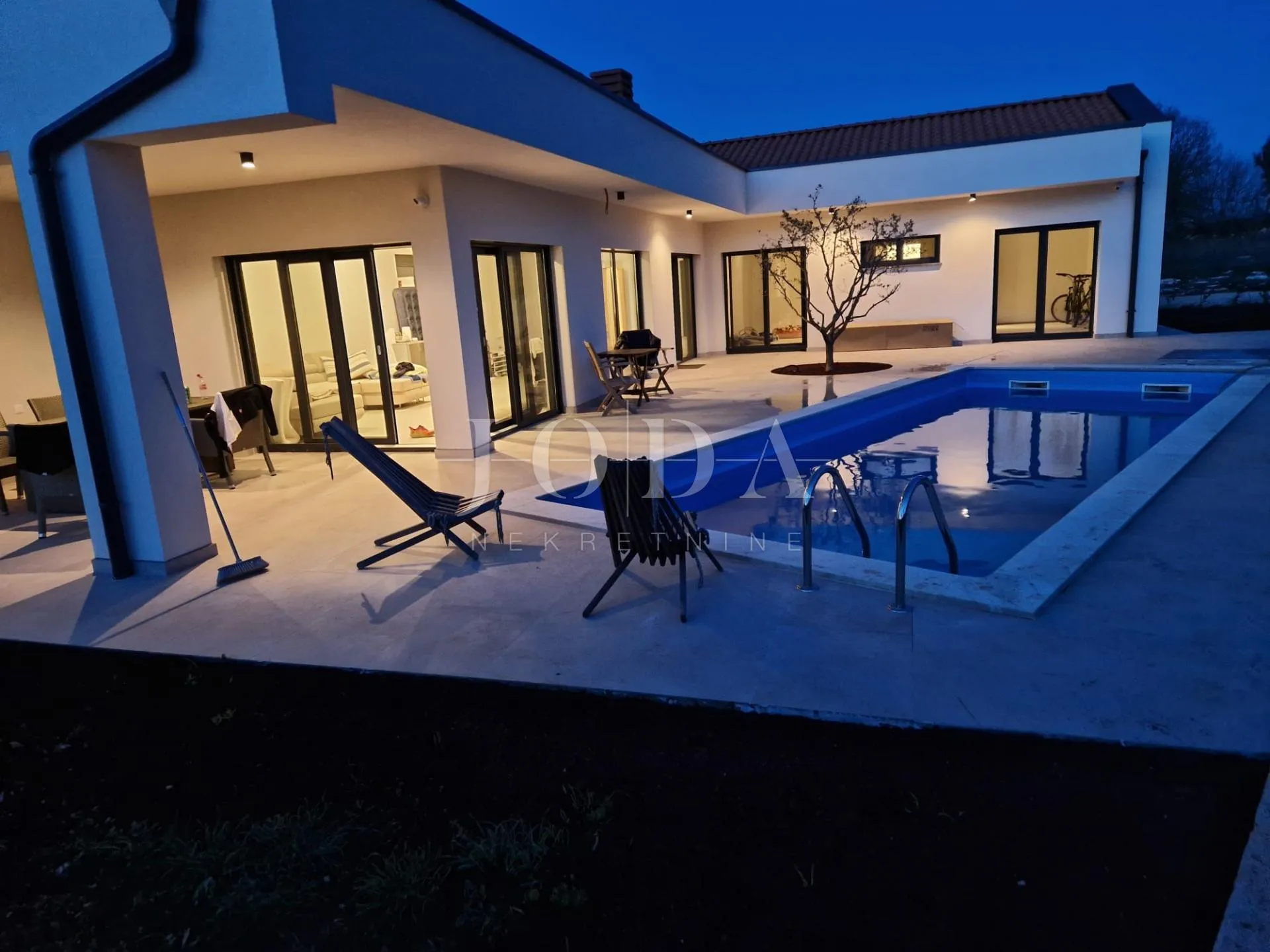 rovinj, okolica, novoizgrađena moderna villa - slika 2