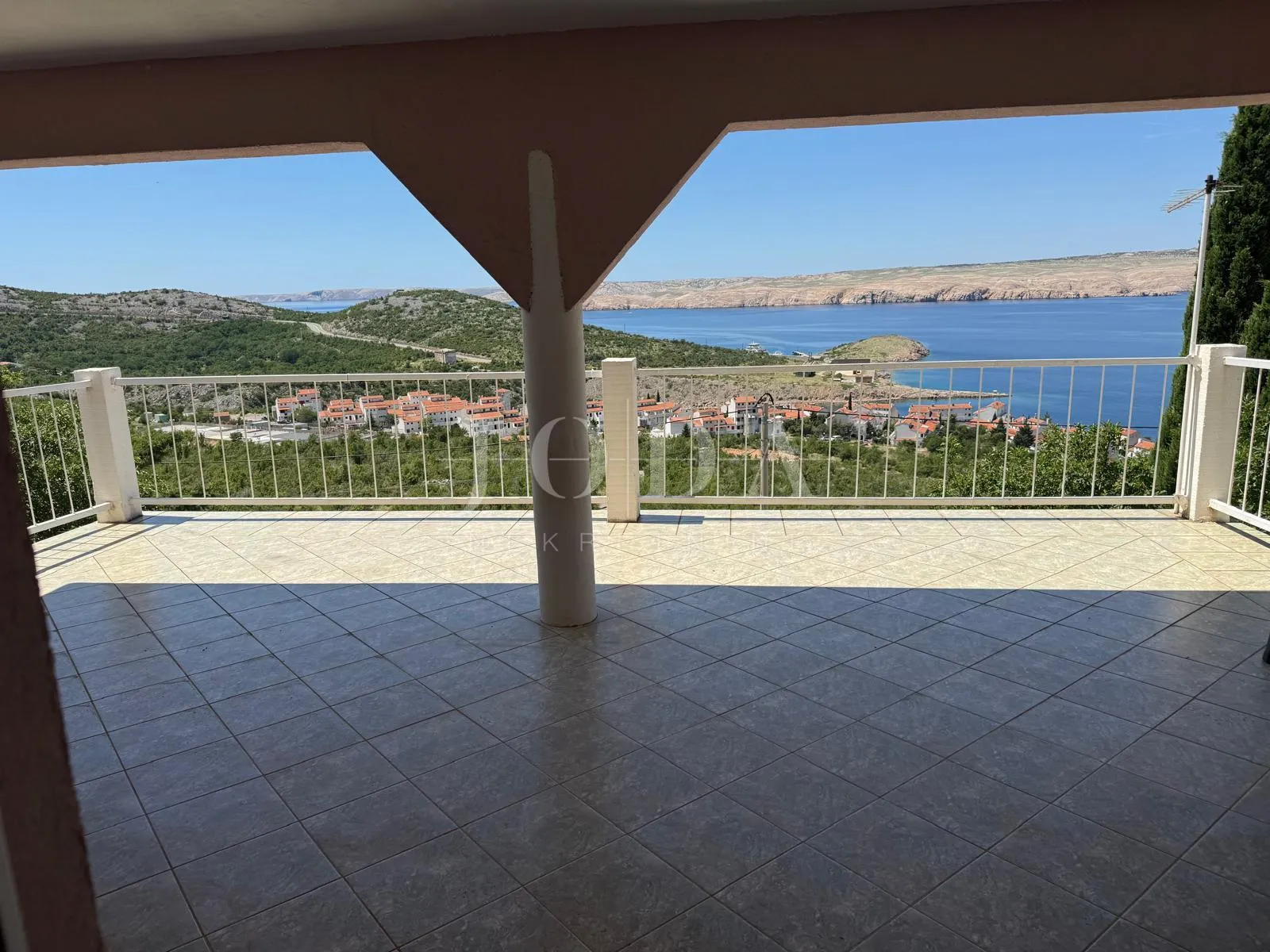 stinica – samostojeća kuća s otvorenim pogledom na more i garažom - slika 9