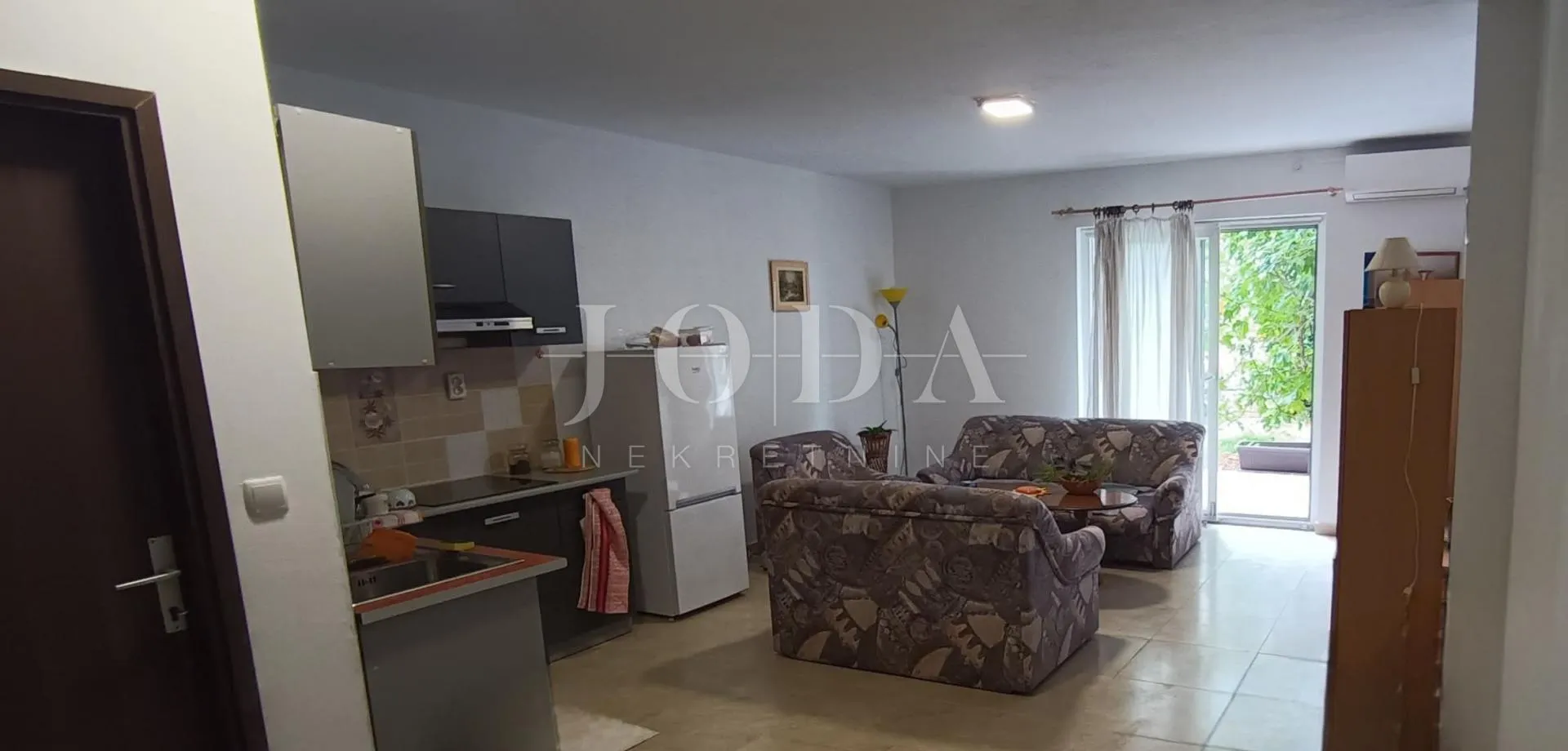 obiteljska kuća sa tri stana,poreč okolica - slika 6