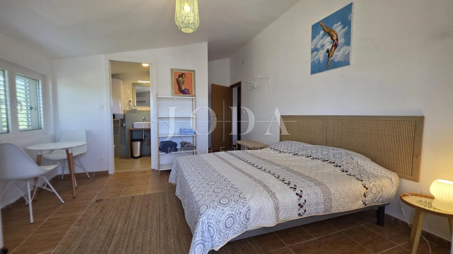 cesarica kuća sa 6 apartmana 1.red do mora - slika 26