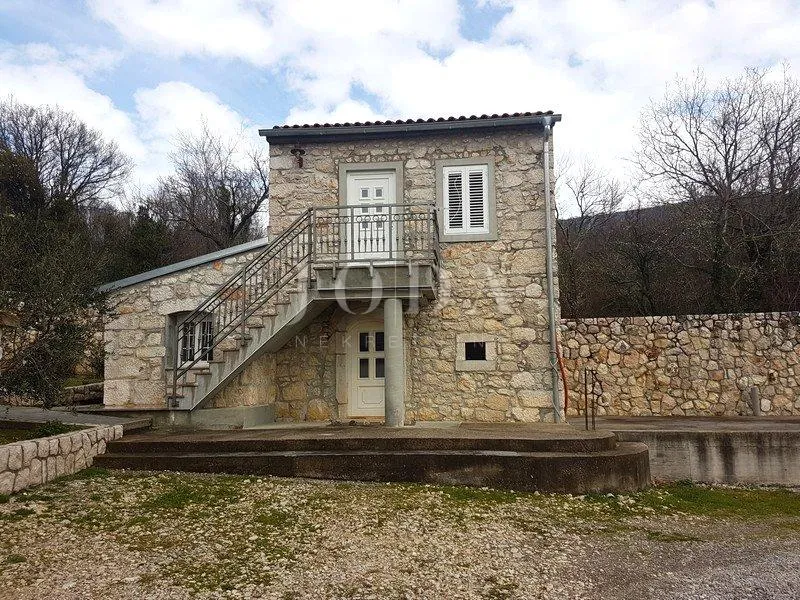 grižane, dvije kamene kuće sa okućnicom - slika 28