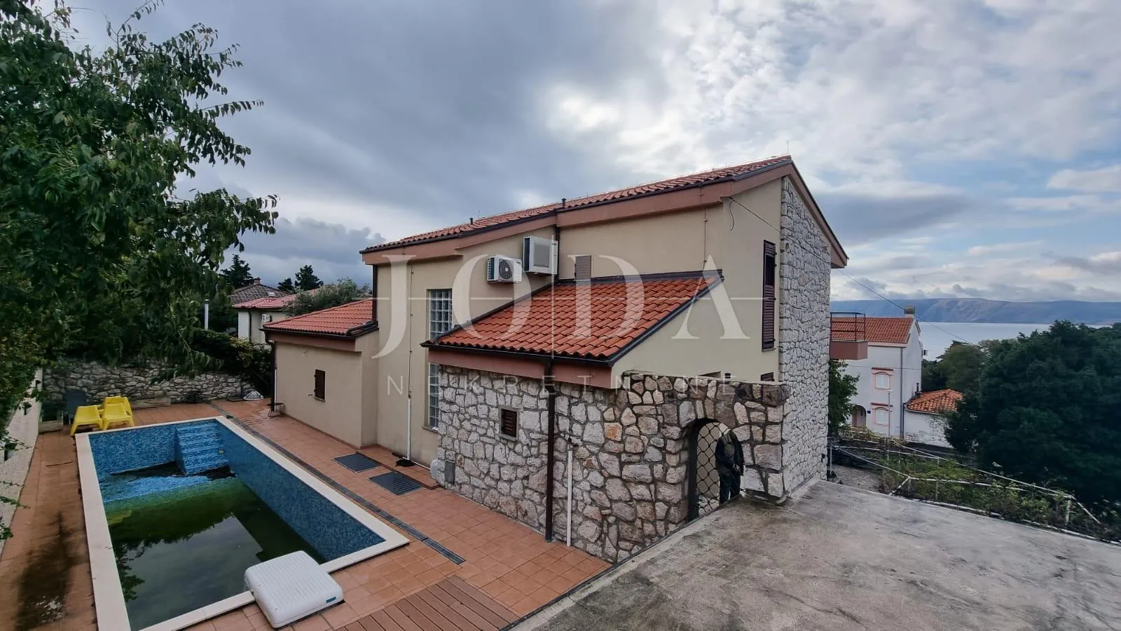 novi vinodolski kuća 100 m od mora - slika 19