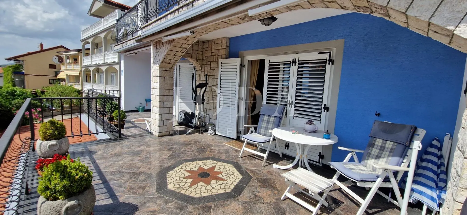 selce apartmanska villa s pogledom na more - slika 21