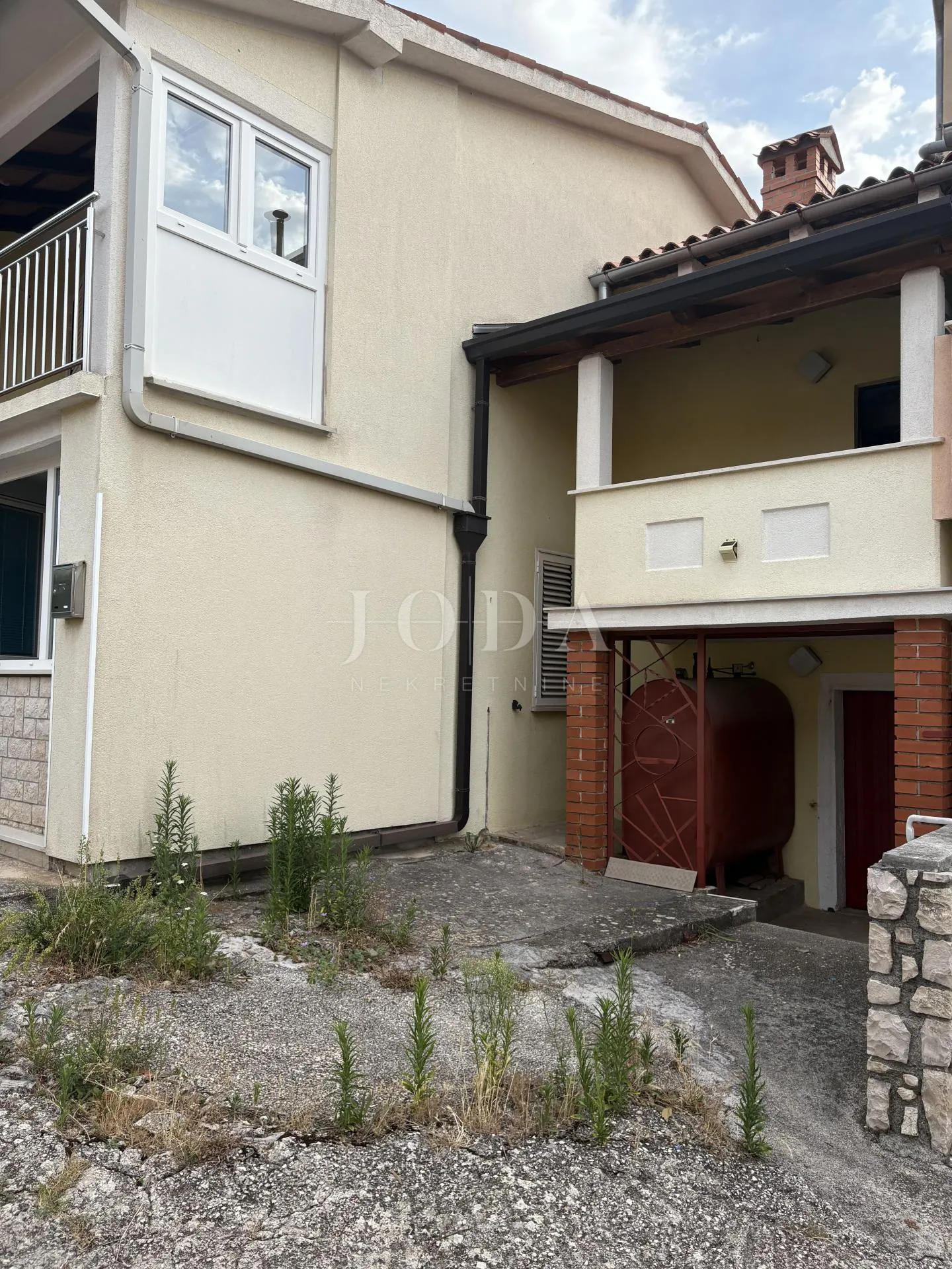 labin, prostrana kuća nadomak centra grada - slika 7
