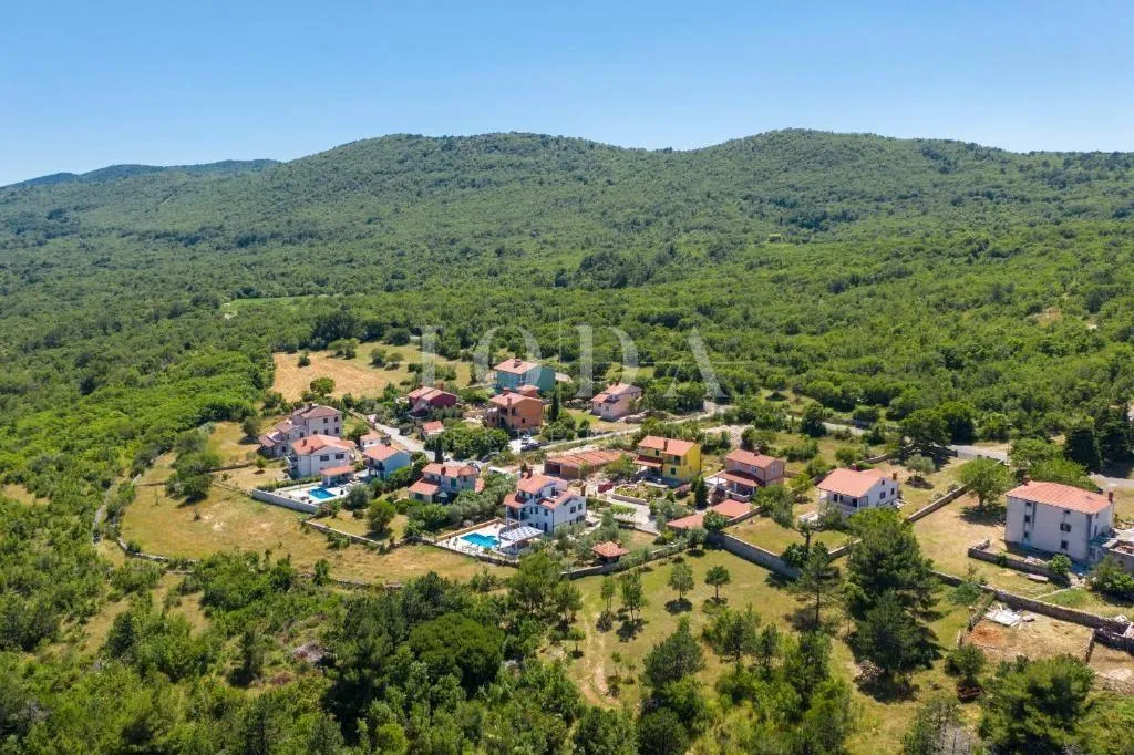 labin, okolica, kuća sa bazenom i prekrasnim pogledom na more - slika 14