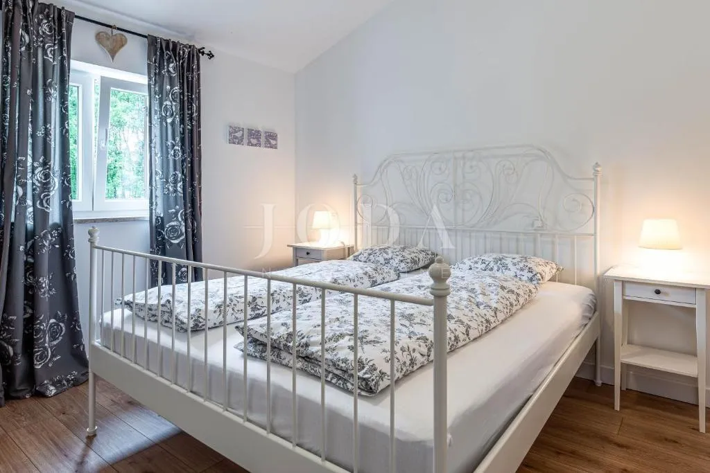 labin, okolica, šarmantna istarska villa - slika 27