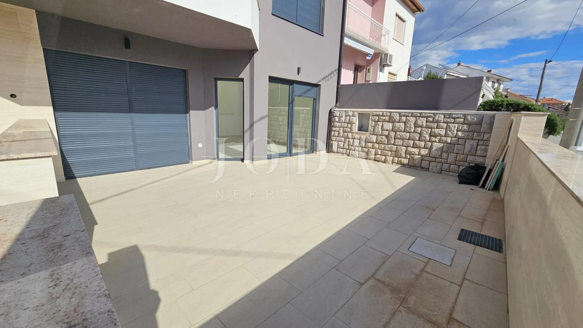 crikvenica novogradnja prizemlje sa terasom - slika 16