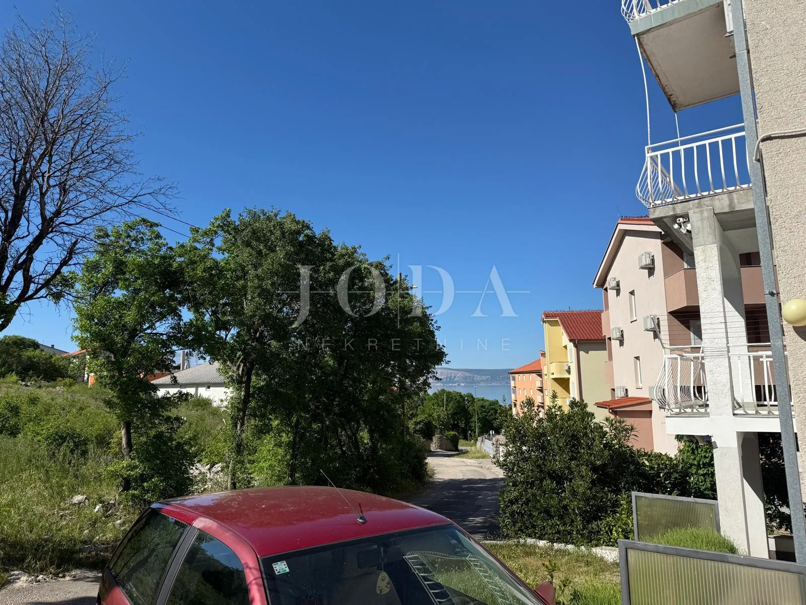 klenovica stan u prizemlju s balkonom i parkingom – blizina centra i plaže! - slika 15