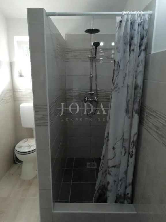 labin, okolica, kuća sa šest apartmana i pogledom na more - slika 5