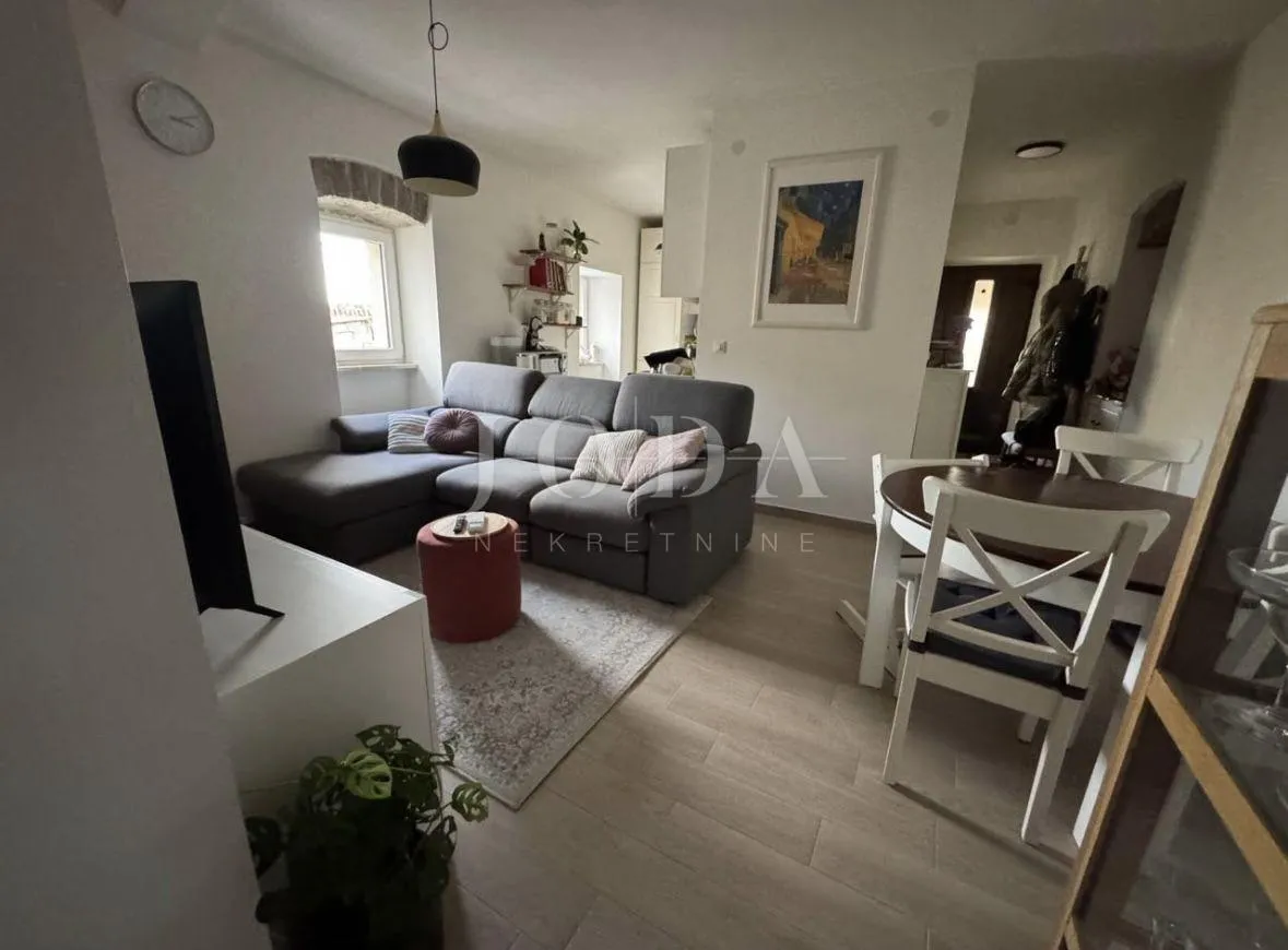 pazin, okolica, stan u kući sa studio apartmanom - slika 2