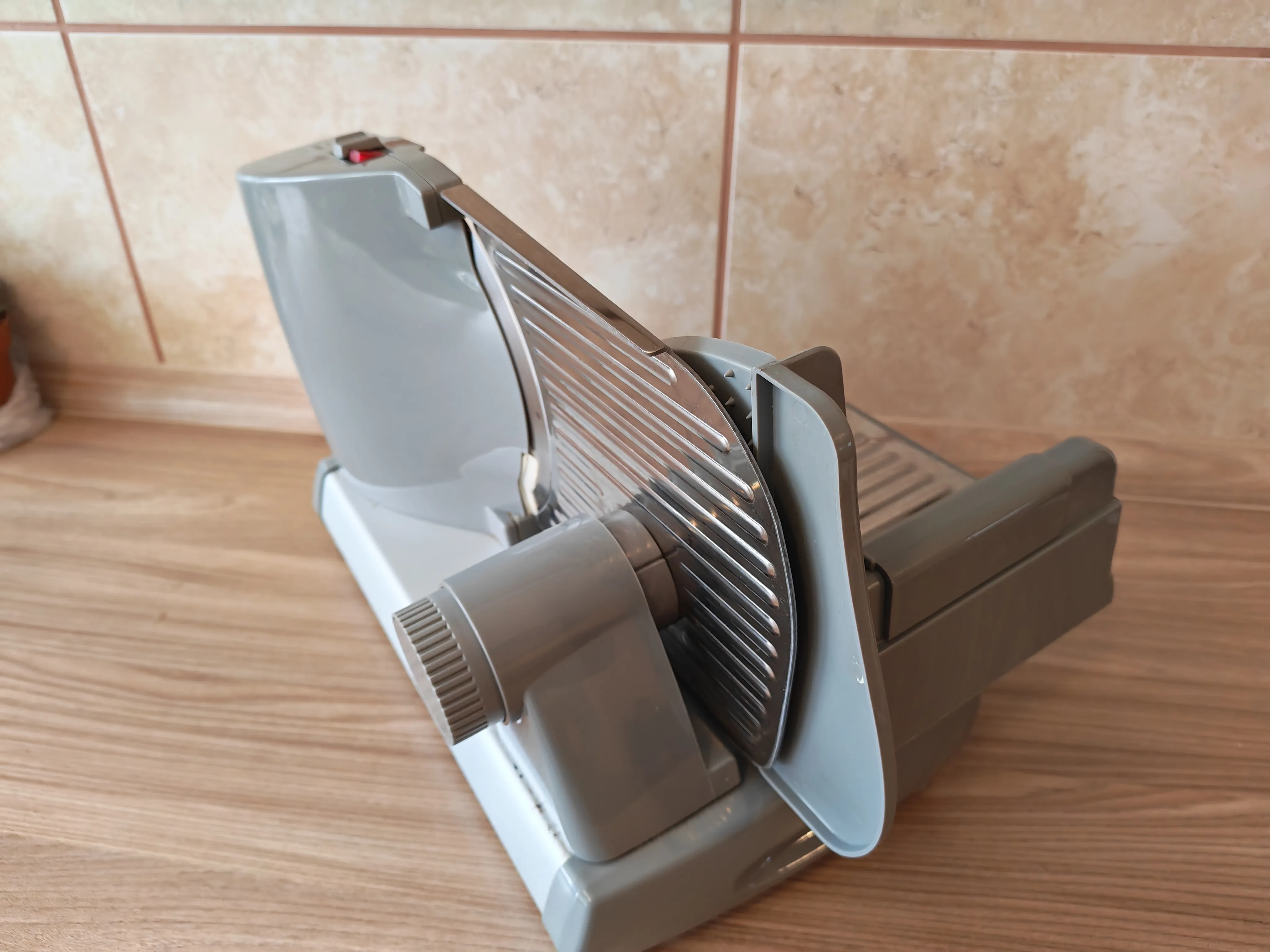 mesoreznica elta 130w - slika 6