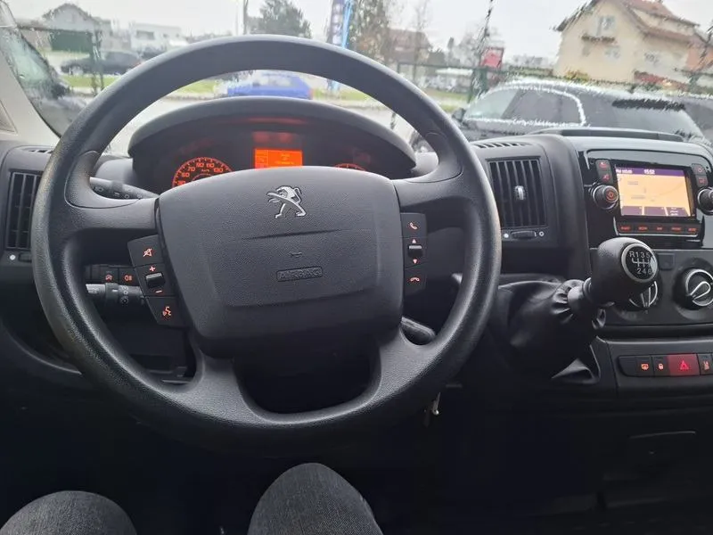 peugeot boxer 2.2 hdi*140ks*klima*navigacija*l4h2*park.kamera* - slika 14