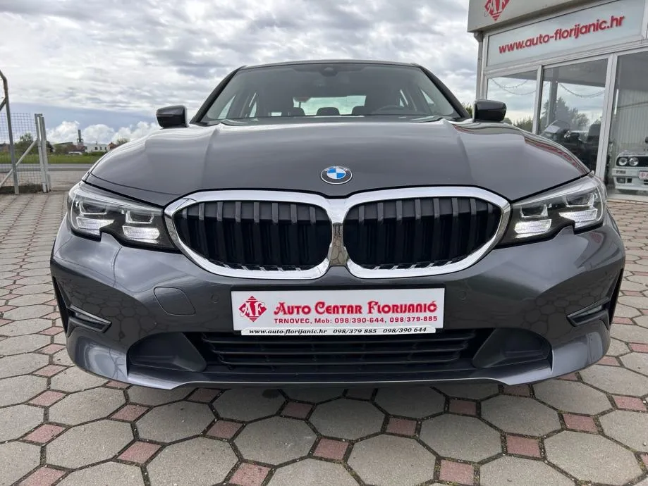 bmw 318i 2022.,servisna, park senz, virtual navi, led, front asist - slika 2
