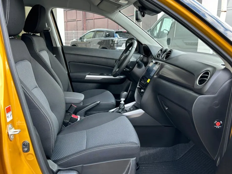 suzuki vitara 1.4 hybrid gl+ premium 2wd - facelift model!!! - slika 13