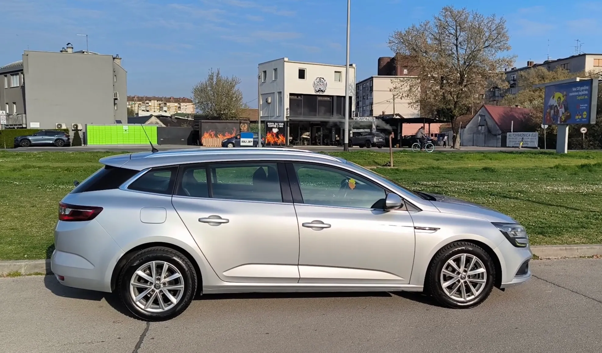renault megane grandtour 1,5 dci, bussines, reg.1god - slika 14