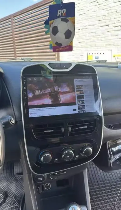 renault clio mk4 4 original navigacija multimedija android kamera gps - slika 7