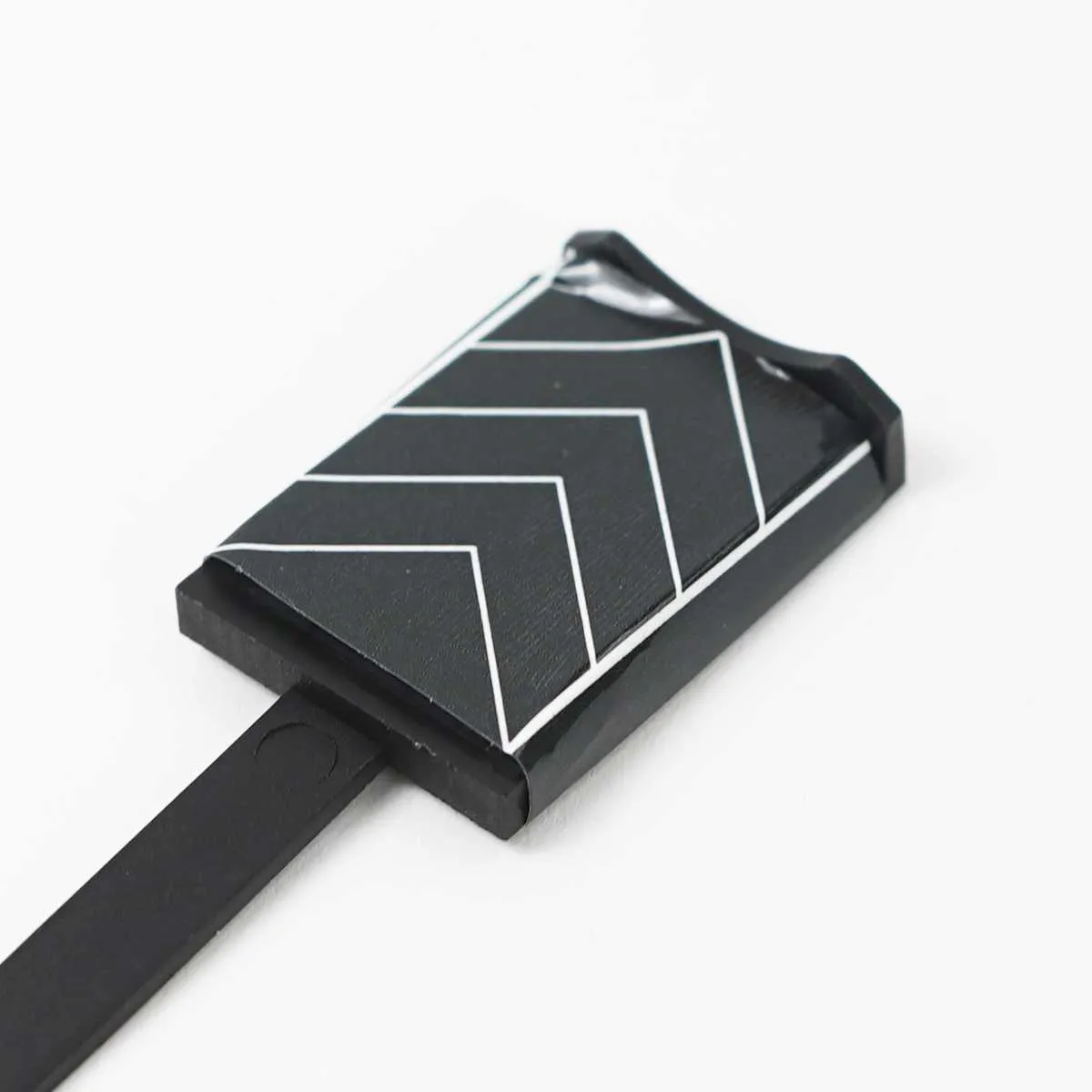 cat eye - magnet - triangle - slika 1