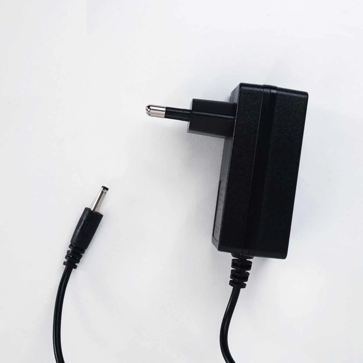 uv/led lampa s baterijom – recharge (54w) - slika 4