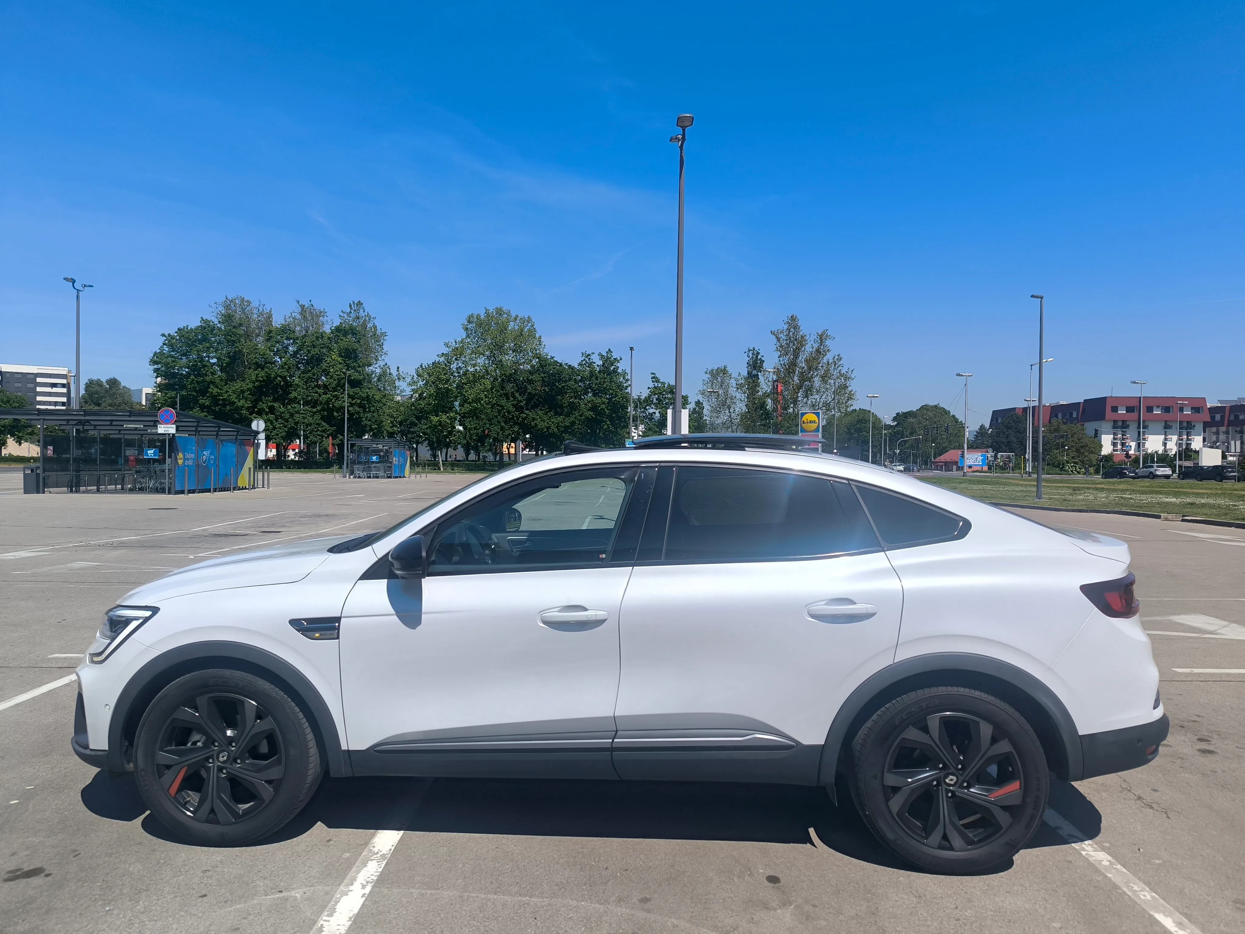 renault megane conquest 1,6 r.s.line, full oprema, kamera 360, ekstra - slika 15