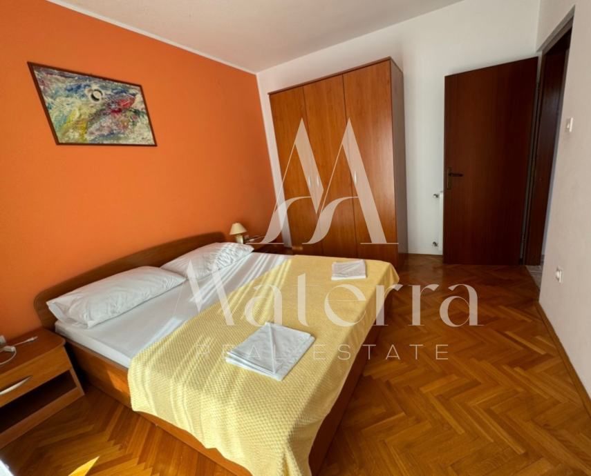 murter, 2-soban stan - 80,05m2 sa terasom, parking, 40om od centra - slika 7