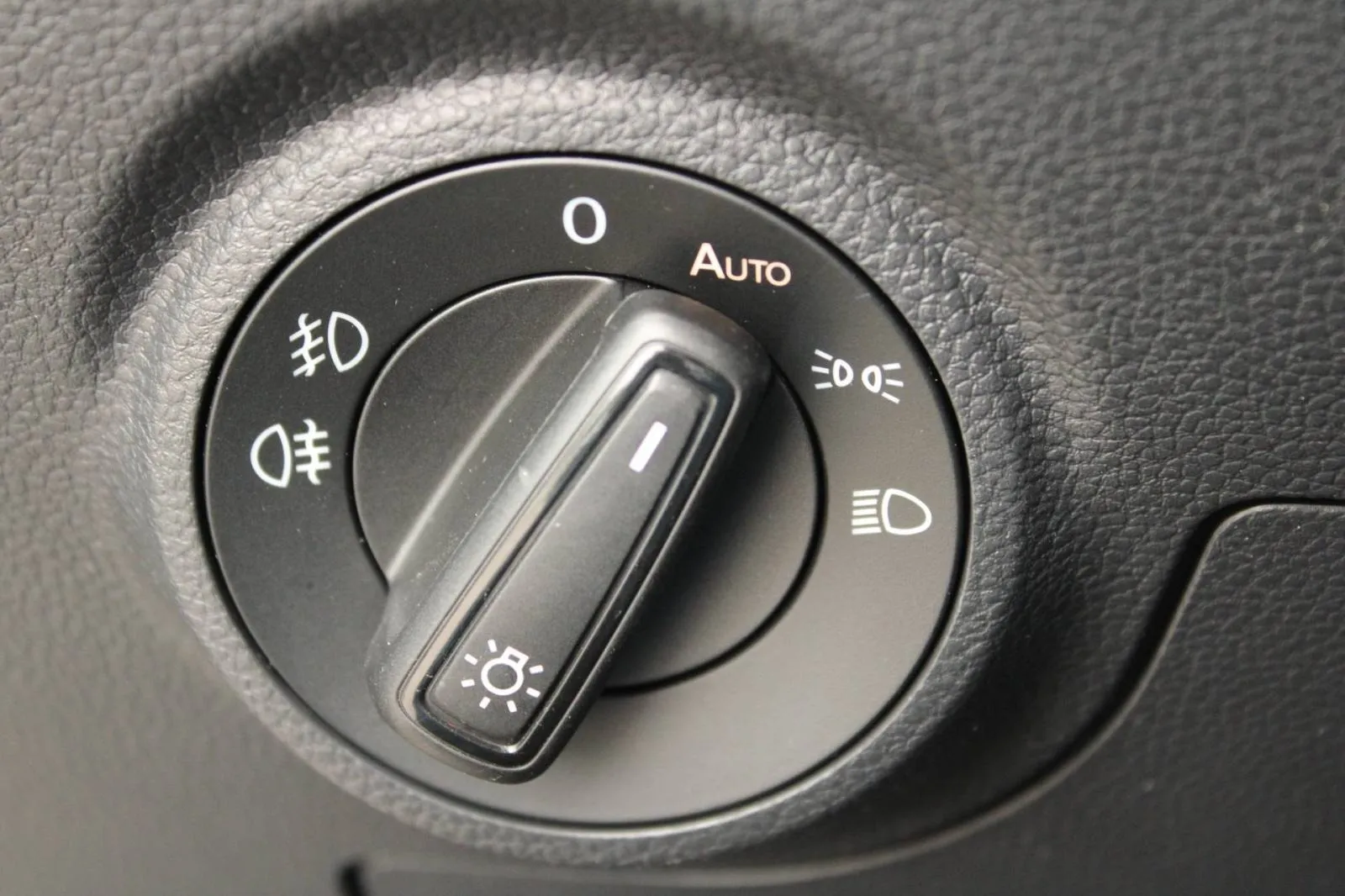 seat arona 1.0 tsi dsg *led, navigacija, kamera* - slika 16