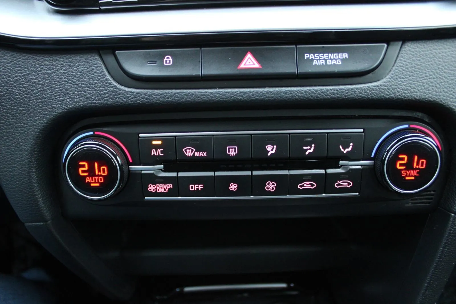 kia xceed 1.6 gdi phev automatik *navigacija, kamera* - slika 12